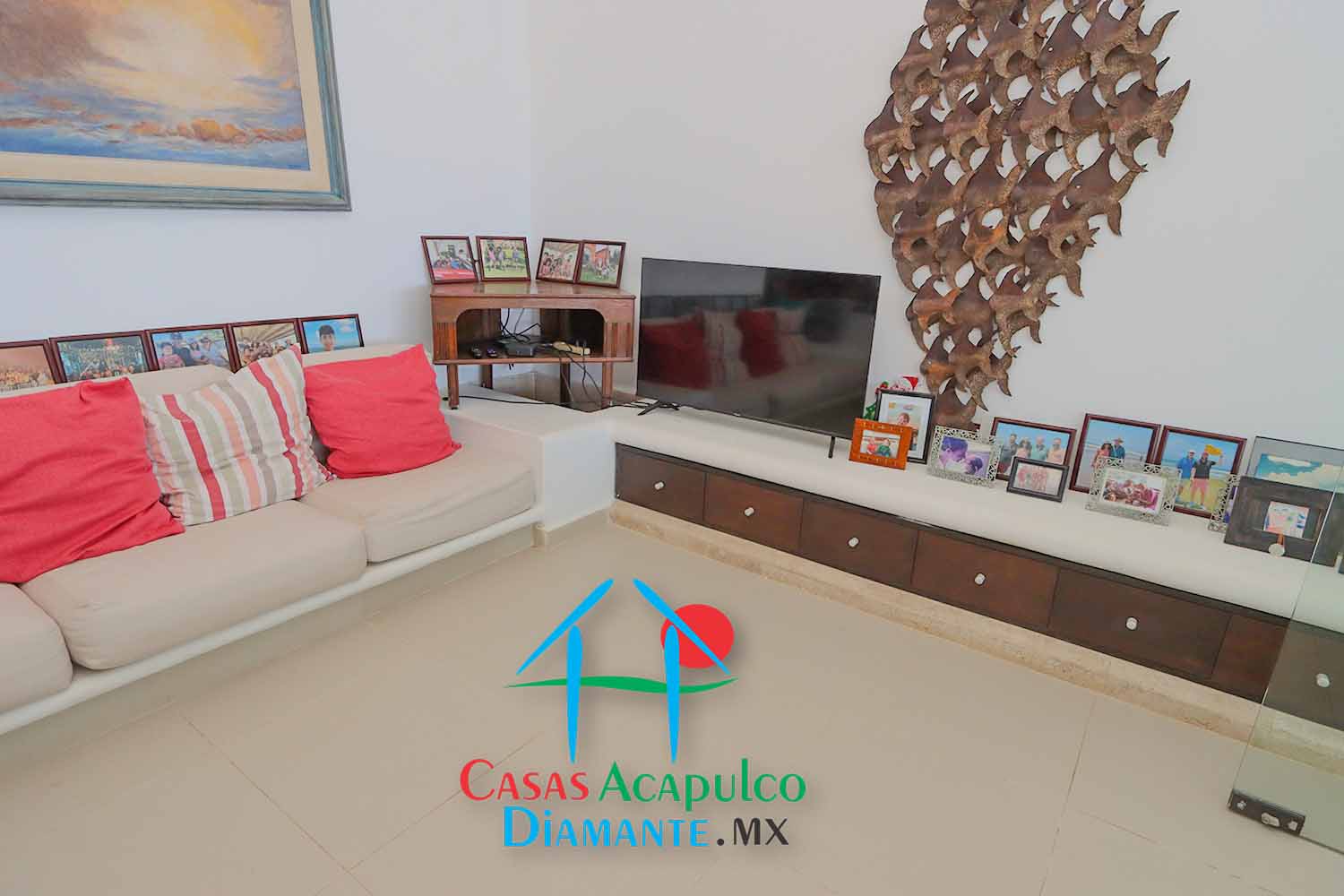 Dos Soles T2 PG - Sala de televisión 4